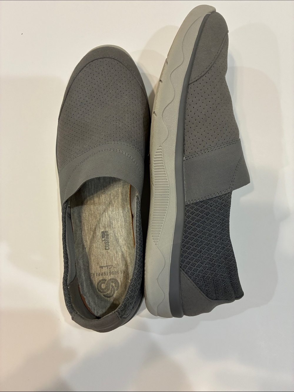 Clarks Cloudsteppers Slip‑On Shoes – Gray – Women’s 10 – Lightweight Comfort